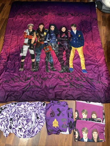 Disney descendants set - disney,
