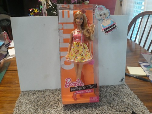 Barbie fashionistas 2010 - barbie, cutie