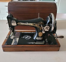 Macchina da cucire SINGER 99