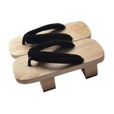 Zoccoli giapponesi in legno