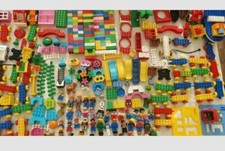 Lego duplo bundle 1 kg + 2 personaggi, 1 auto + mattoncini casuali!! Leggi Descrizione!!!