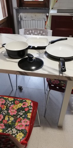Pentole nterno in ceramica - in,