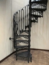 scala a chiocciola in ghisa