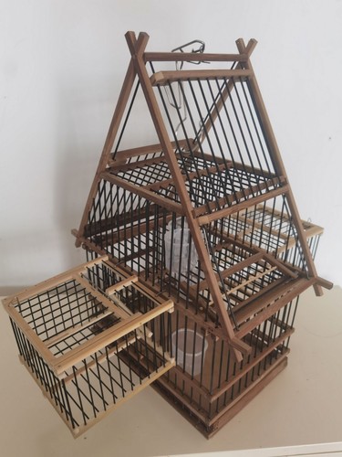 Pezzi gabbia per - pezzi, uccelli