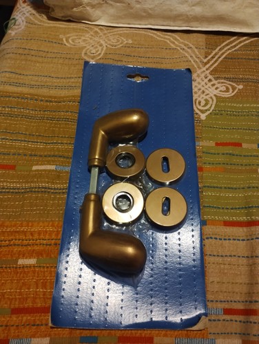 Set maniglie nuove - set, di