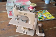 Beige Singer Sewhandy Child's
