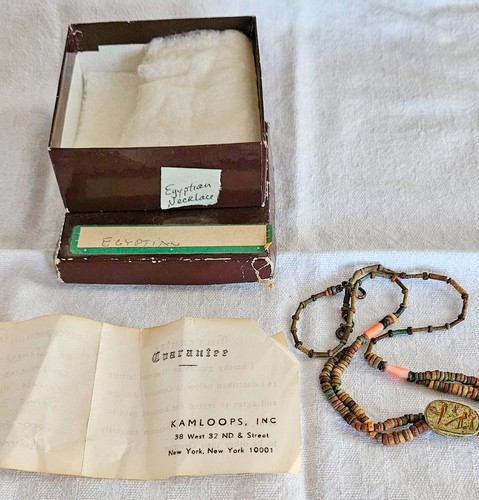 Collana con perle - e, scarabeo