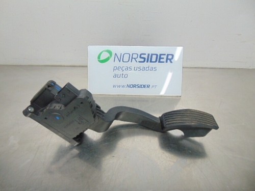 55702020 pedale acceleratore