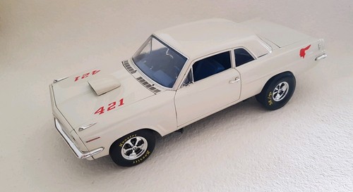 Highway 18 pontiac - 1:18,