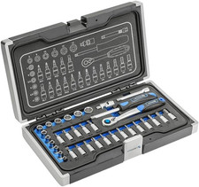 - Cassetta Attrezzi, Set