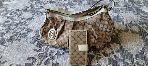 Gucci purse with matching - purse,