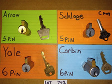 LOTTO #742....4 PEZZI