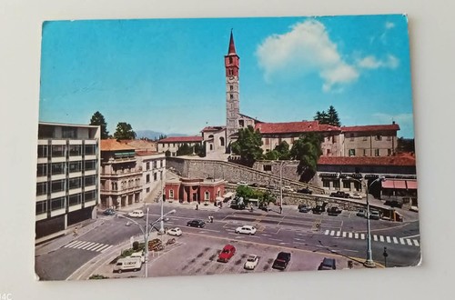 Cantu como piazza - ,