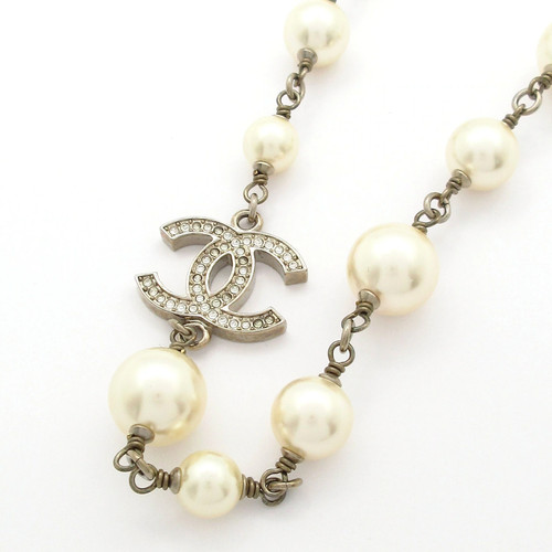 Collana chanel coco crema - chanel,