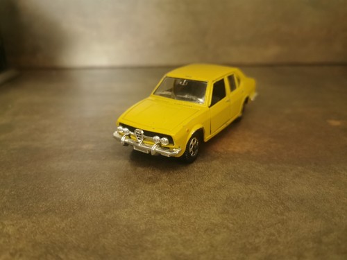 Mebetoys alfa romeo alfetta - alfa,