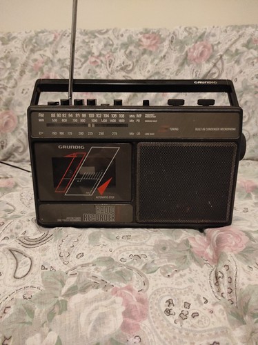 Grunding radio recorder - grunding,