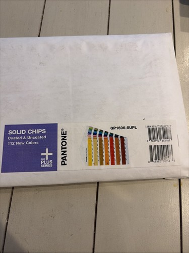 Nuovo pantone solid chips - nuovo,
