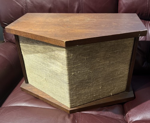 Bose 901 loudspeaker series - series, 1