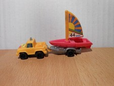 KINDER FERRERO: JEEP CON RIMORCHIO BARCA K 96 N. 27