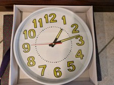 GoldenHill Orologio da Parete ø 25 cm Movimento Continuo Sfondo Bianco, Nuovo