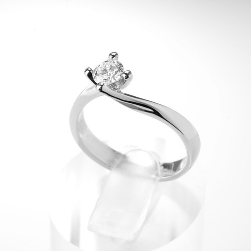 Anello ring solitario