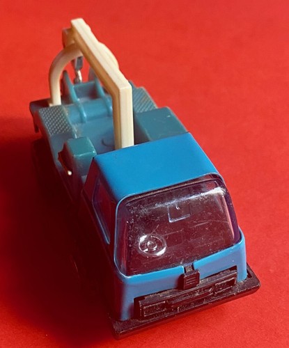 Tonka toy recovery truck - /,