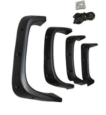 Parafanghi allargati Nissan