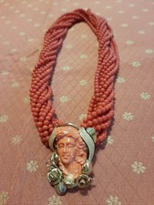 COLLANA  CON CAMMEO IN CORALLO