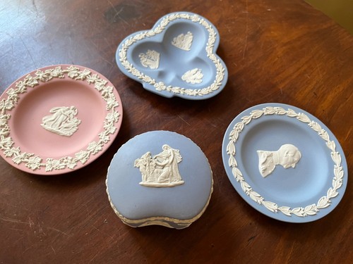 Wedgwood diaspro ware piatti