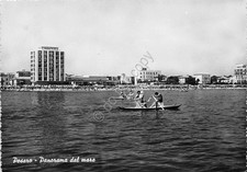 Cartolina - Pesaro - panorama dal mare - pattino - anni '60
