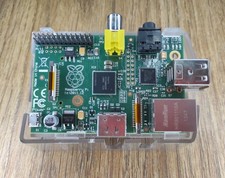 Original Raspberry Pi 1 + Plastic Case