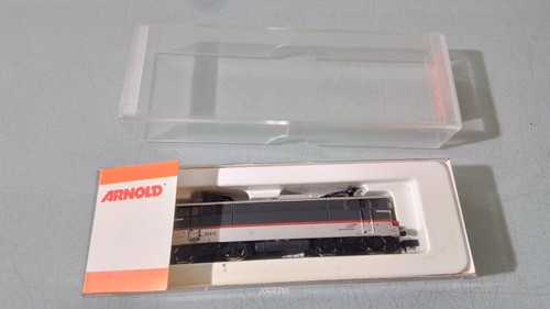 Arnold 2487 locomotive - n, 2487.