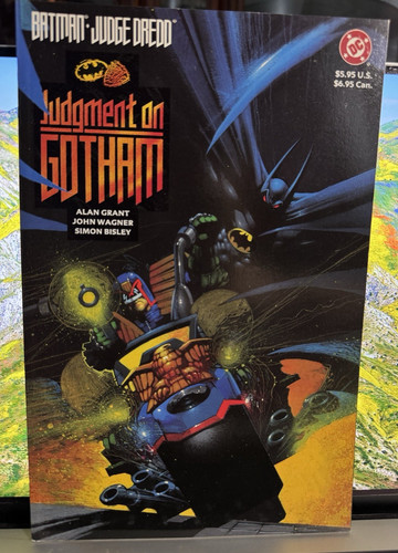Batman judge dredd - batman/judge, giudizio