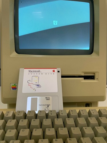 Macintosh system floppy - system, 1.1