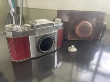 Corpo fotocamera reflex Early M40 Praktiflex KW con custodia ~ raro Tolex rosso per parti/riparazione