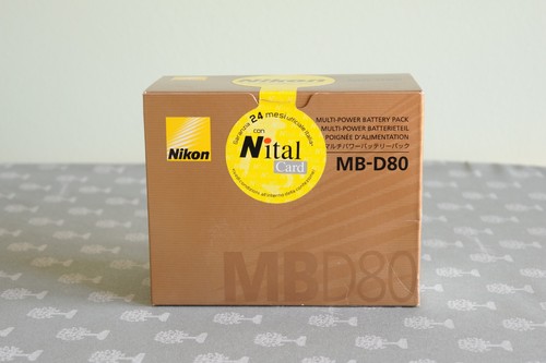 Nikon battery pack d80 - battery-pack, mb-d80