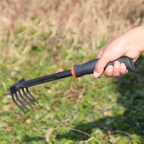 Rastrello manuale per terreno