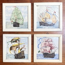 4 PIASTRELLE MATTONELLE CERAMICA DIPINTE A MANO ANNI 40 VELIERI KERVIT SASSUOLO