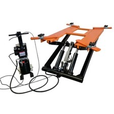 Sollevatore a forbice mobile