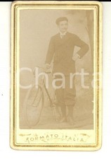 1890 ca Ritratto di giovane con la bicicletta *Fotografia VINTAGE 6x9 cm