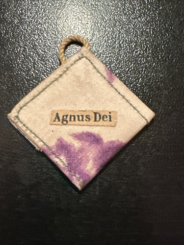 Rare relique agnus dei relic - dei,