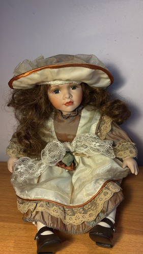 Bambola porcellana vintage - bambola,