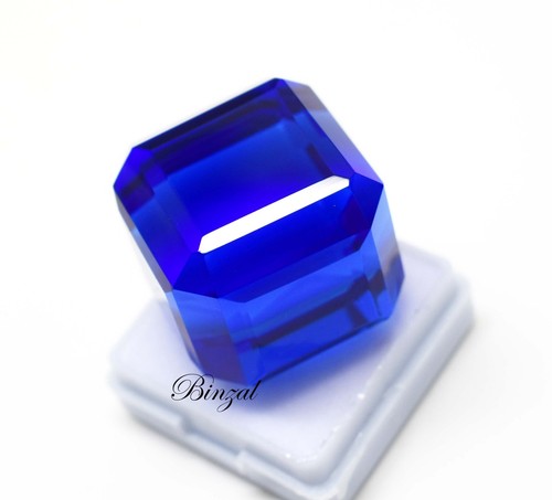 Cubo colore topazio blu scuro