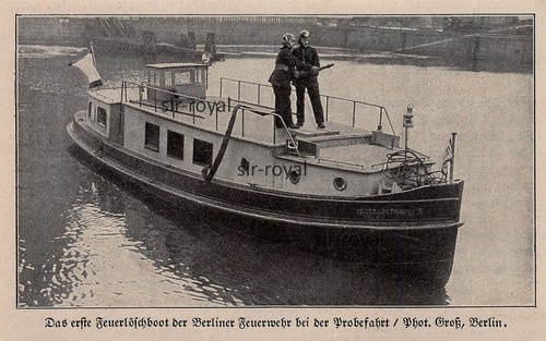 Feuerwehr lösch boot - berlin,