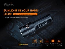 Fenix LR35 — Torcia compatta