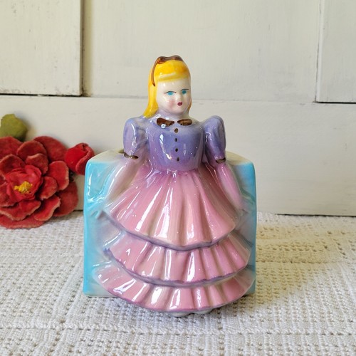 Statuina bambola bambina