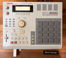 AKAI MPC2000 Sampler 32 MB