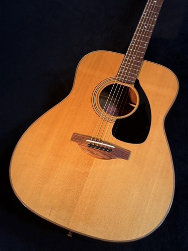 Yamaha the acoustic guitar - yamaha,