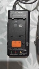 Sony Ac-s10 Adattatore Di Alimentazione Caricabatteria Per Videocamera+ Custodia