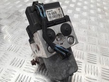 Pompa Nissan Primera 2000